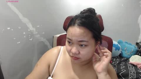 Snapshot of bubblebuttpinay chatting on July 12, 11:56 am Sunshine online show from July 12, 11:56 am