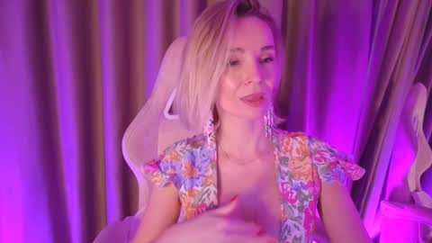 bubbling_crush online show from March 4, 12:50 am