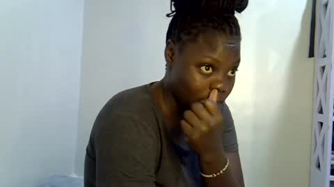 Snapshot of bubbly_ass30 chatting on July 15, 11:26 am bubbly_ass30 online show from July 15, 11:26 am