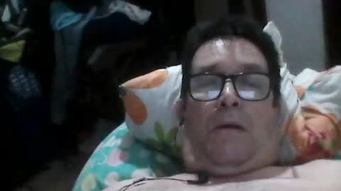 Snapshot of buchs32 chatting on July 12, 5:53 am buchs32 online show from July 12, 5:53 am