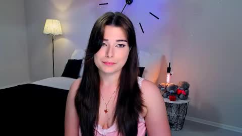 Snapshot of buckssbunny chatting on May 8, 1:16 pm Ari online show from May 8, 1:16 pm