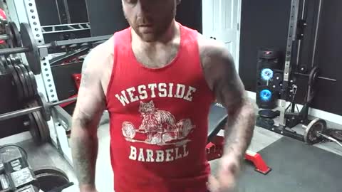 Snapshot of buckwild69204 chatting on December 20, 3:30 pm buckwild69204 online show from December 20, 3:30 pm