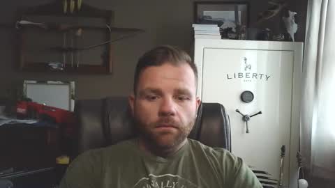 Snapshot of buckwild69204 chatting on May 31, 7:59 pm buckwild69204 online show from May 31, 7:59 pm