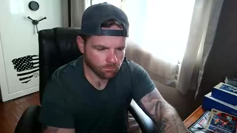 Snapshot of buckwild69204 chatting on June 20, 10:01 pm buckwild69204 online show from June 20, 10:01 pm