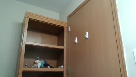 Snapshot of bud42o chatting on October 7, 4:42 am Bud42o online show from October 7, 4:42 am