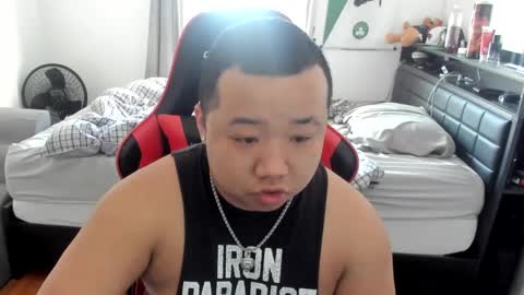 Snapshot of buffsexyman24 chatting on March 2, 3:05 pm buffsexyman24 online show from March 2, 3:05 pm