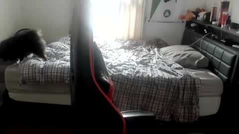 Snapshot of buffsexyman24 chatting on March 6, 8:05 pm buffsexyman24 online show from March 6, 8:05 pm