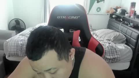 Snapshot of buffsexyman24 chatting on March 8, 6:16 pm buffsexyman24 online show from March 8, 6:16 pm