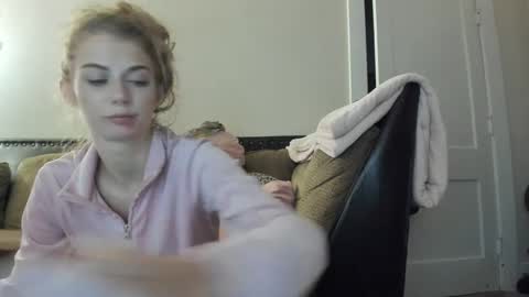 Buffy online show from December 3, 12:46 am