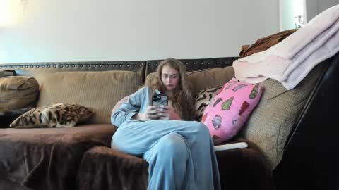 Buffy online show from December 13, 11:06 pm