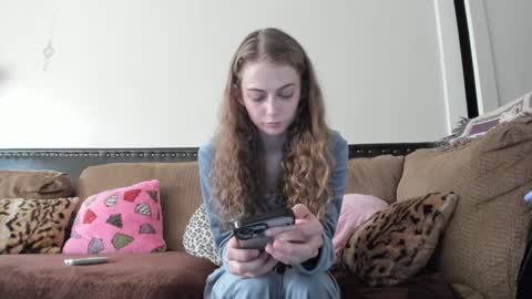 Buffy online show from December 27, 10:05 pm