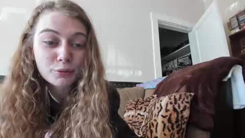 Buffy online show from March 9, 6:21 pm