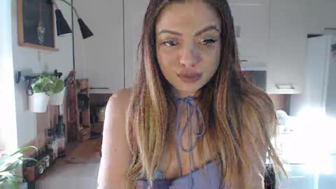 Buffy online show from March 18, 3:26 pm