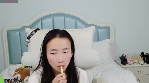 Sandy----xx online show from November 29, 3:15 pm