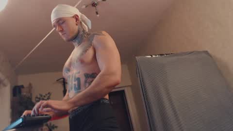 Dmitriy  online show from January 29, 10:43 pm