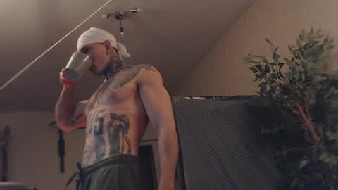 Dmitriy  online show from February 25, 9:46 pm