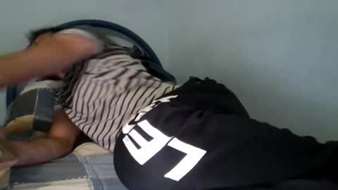 Snapshot of bullboy9292 chatting on December 9, 3:11 pm Bullboy9292 online show from December 9, 3:11 pm