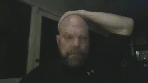 Snapshot of bulldog302w chatting on April 3, 1:58 am bulldog302w online show from April 3, 1:58 am