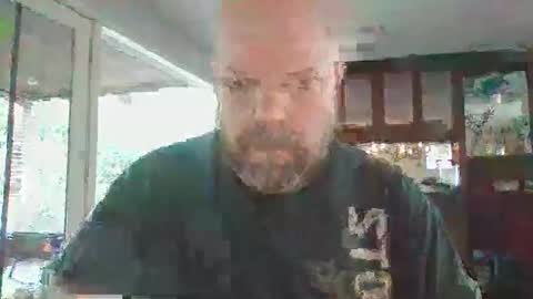 Snapshot of bulldog302w chatting on April 12, 11:48 am bulldog302w online show from April 12, 11:48 am