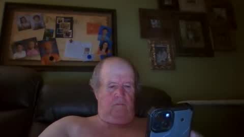 bullfrogg5050 online show from October 15, 10:26 am