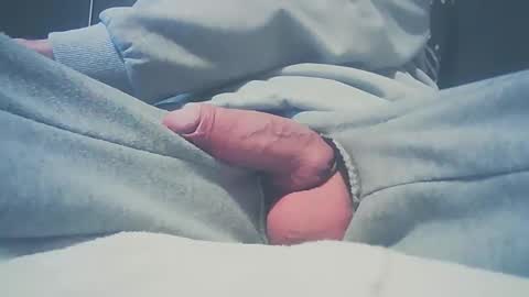 Snapshot of bundy2016 chatting on January 9, 8:11 pm Dutch cock online show from January 9, 8:11 pm