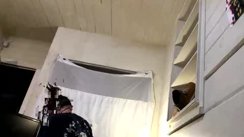 bunniandcryme online show from November 13, 4:55 am