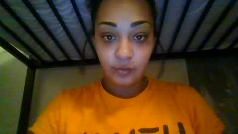 Snapshot of bunniebai chatting on February 24, 12:20 am bunniebai online show from February 24, 12:20 am