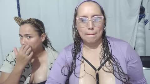 Snapshot of bunniosito chatting on November 7, 1:38 am bunniosito online show from November 7, 1:38 am