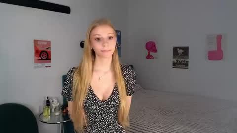 Call me Belle online show from April 2, 9:18 am