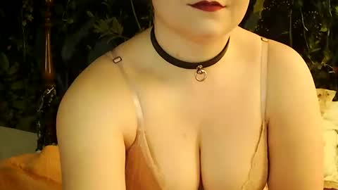 Snapshot of bunnxbabe chatting on June 6, 1:00 am BunnxBabe online show from June 6, 1:00 am