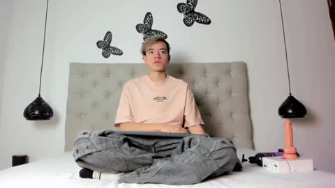 Snapshot of bunny_maxxi chatting on January 2, 12:35 pm bunny online show from January 2, 12:35 pm