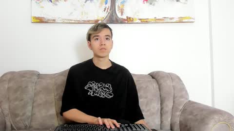 Snapshot of bunny_maxxi chatting on February 18, 12:17 pm bunny online show from February 18, 12:17 pm