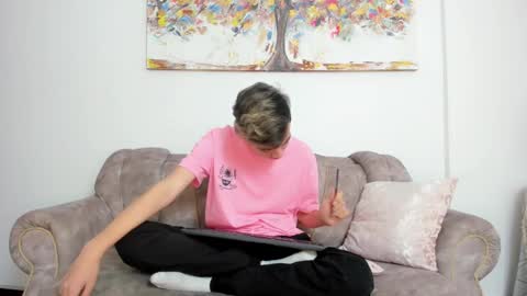 Snapshot of bunny_maxxi chatting on March 4, 3:26 pm bunny online show from March 4, 3:26 pm