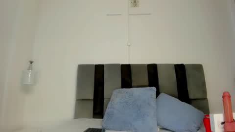 Snapshot of bunny_maxxi chatting on October 2, 12:23 pm bunny online show from October 2, 12:23 pm