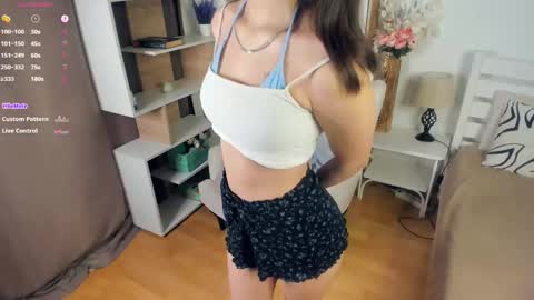 Snapshot of bunny_nova chatting on May 9, 8:08 am Aria online show from May 9, 8:08 am