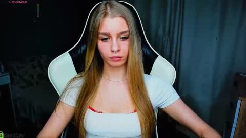 Snapshot of bunny_wetty chatting on November 11, 6:52 pm ruslana online show from November 11, 6:52 pm