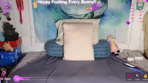 Snapshot of bunnycheekz chatting on February 11, 3:18 am Tokki bunny online show from February 11, 3:18 am