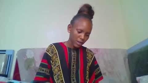 bunnydiva_ online show from December 17, 6:36 pm