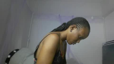 bunnydiva_ online show from June 15, 1:52 am