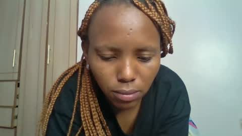 Snapshot of bunnydiva_ chatting on July 16, 6:30 am bunnydiva_ online show from July 16, 6:30 am