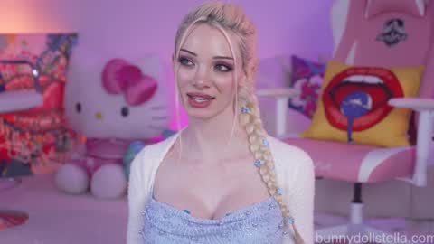 Snapshot of bunnydollstella chatting on October 26, 10:36 pm Stella online show from October 26, 10:36 pm
