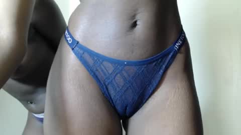 Snapshot of bunnyglow02 chatting on June 29, 1:22 pm linda online show from June 29, 1:22 pm