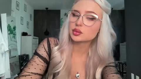 Snapshot of bunnykhalessi chatting on November 30, 9:08 pm OnlyFans BunnyKhalessi online show from November 30, 9:08 pm
