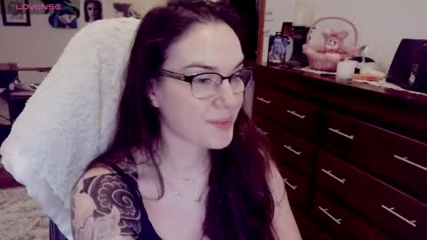 bunnynextdoor online show from March 30, 8:43 pm