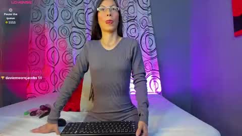 Snapshot of bunnythompson chatting on July 15, 5:29 pm bunnythompson online show from July 15, 5:29 pm