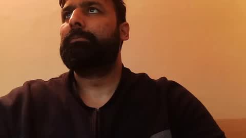 Hairy Arabian online show from January 9, 8:34 am