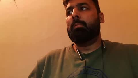 Hairy Arabian online show from January 12, 1:05 pm