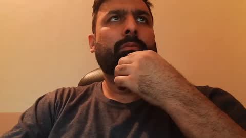 Hairy Arabian online show from January 20, 2:46 pm