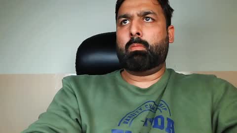 Hairy Arabian online show from February 11, 1:51 pm