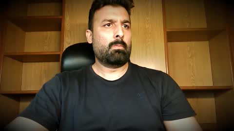 Hairy Arabian online show from October 6, 6:05 pm